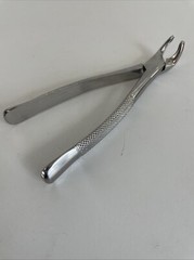 Hu-Friedy Immunity Presidential Lower Incisor Tooth Extractor Forceps 203