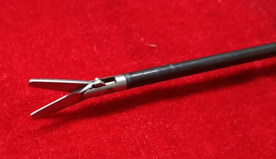 Laparoscopic Straight Scissor 5mmx330mm Best Quality Reusable Surgical Instrumen