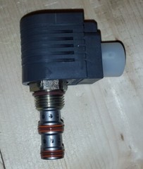 Sauer Danfoss Comatrol solenoid valve 132742 — CP528-2-B-0-12D-H