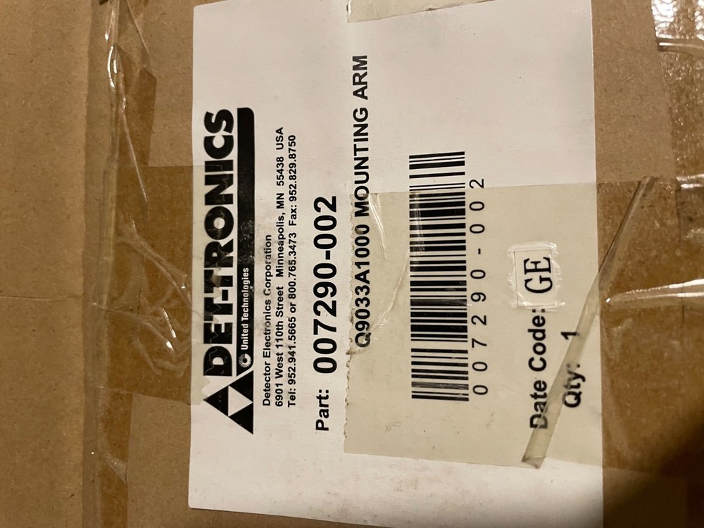 NIB DET-TRONICS Q9033A1000 MOUNTING ARM Part 007290-002