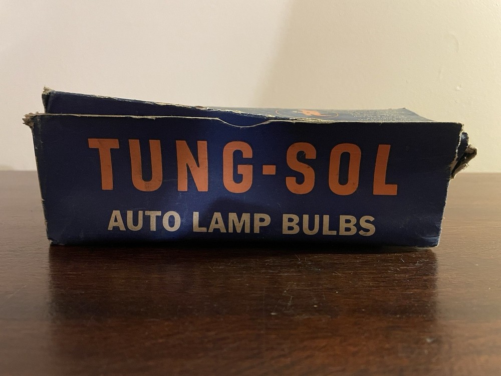 Very Rare Vintage 1920’s – 1940’s Tung Sol 2330 Lamps, Box of 6 Light Bulbs