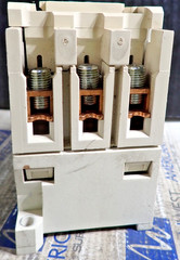 Cutler Hammer CE15HN3 600 VAC Contactor w/ 9-2703-1 120V Coil TESTED