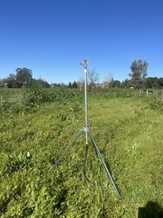 HEAVY DUTY TRIPOD W/ LONGEST THROW BRASS IMPACT SRINKLER FROM GARDEN HOSE 120FT!