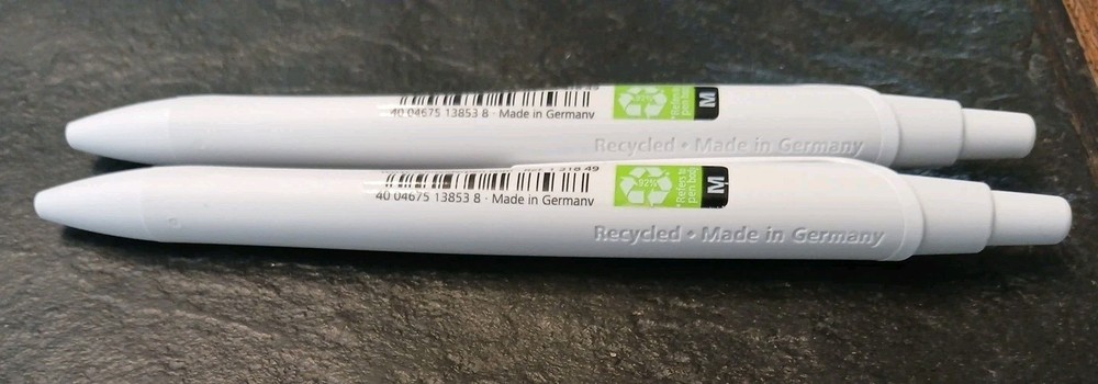 2X Schneider Reco Retractable Ballpoint Pens Recycled Plastic White w/Black Ink