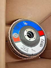 CGW Abrasives Flap Discs QTY10 4-1/2″ Dia 7/8″ Hole Zirconia Alumina 29445RWB