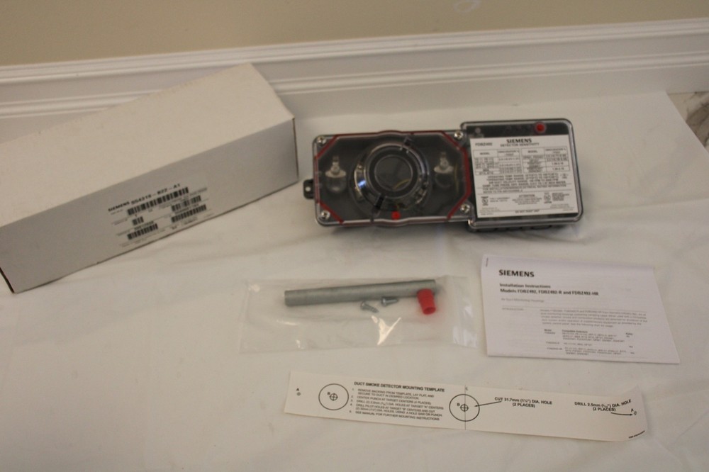 Siemens FDBZ492 (S54319-B22-A1) Duct Smoke Detector “BRAND NEW”