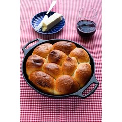 2.85qt Cast Iron Baker’s Skillet Black: Round Baking Dish, Hand Wash