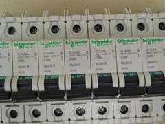 (12) Schneider 0.5A Amp Multi 9 Mini Breaker C60 120/240VAC, 1-Pole, 60100