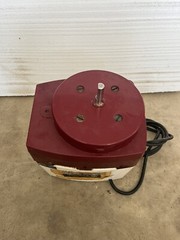 Robot Coupe R2 Combination Processor Base Only not working unsure how to use.