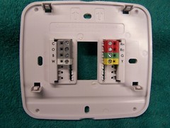 T701 Pro1 Single Stage Non-Programmable Electronic Digital Thermostat 1-H 1-C