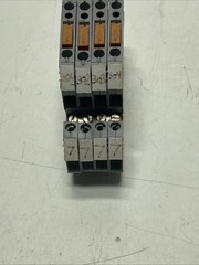 Phoenix Contact UKK5-MTK-P/P Terminal Block Lot of 4 GREY