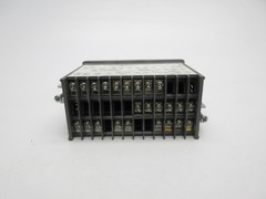 YOKOGAWA UM33A-000-11/LP 100-240VAC NSNP