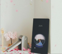 2025 Hobonichi Techo Weeks – Hiroko Kubota: Night Cherry Blossom Snow Globe.