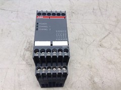 ABB C572 1SAR501032R0002 Safety Relay 24 VAC Emergency Stop Monitor (TBI)