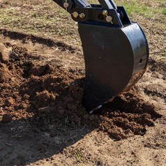 Titan Attachments 12″ Front Hoe & Backhoe Bucket, Carbon Steel Teeth