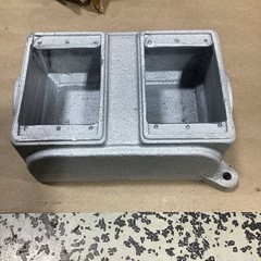 FD029 – Crouse-Hinds Two-Gang Deep FD Cast Device Box, 10-Entry, Feraloy Iron Al