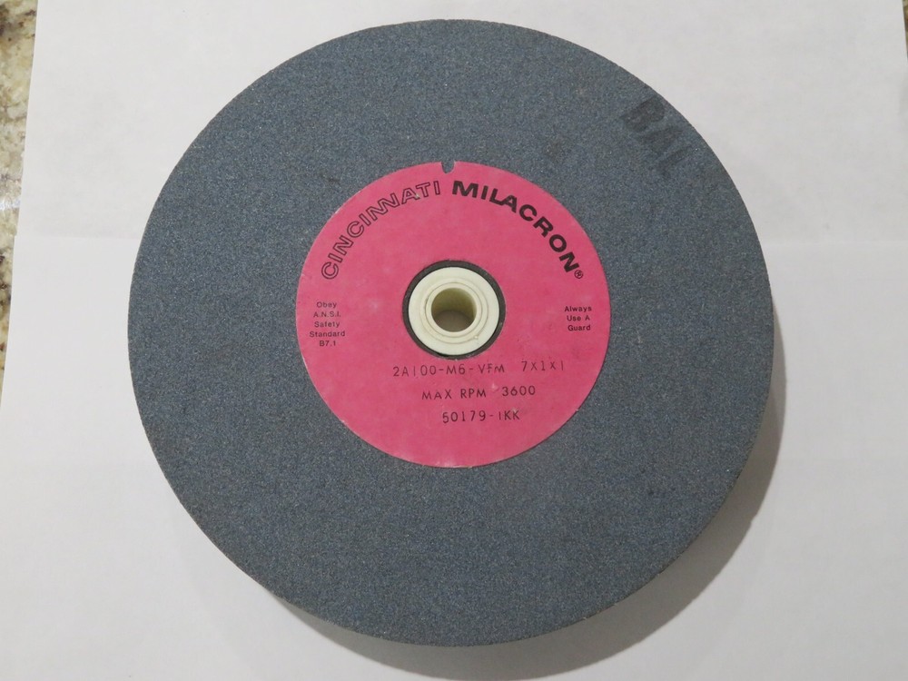 MILACRON 7″ x 1″ x 1″ 2A100-M6-VSM Silicon Carbide Grinding Wheel with Bushing