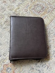 Avery~Leather Power Case~Zip Around Closure~Black~3 Ring Day Planner