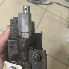 Parker Hannifin MV3 hydraulic control valve. pt# 7902972 mv3-NP3000-10-10-SO