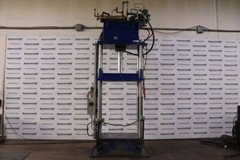 Hannifin F-31101 30 Ton 4 Post Hydraulic Press, Magnum Press Control Retrofit