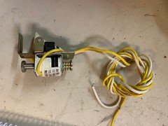 SNT2P11K 6641C86G06 Cutler Hammer Shunt Trip 110-240VAC 110-125VDC JD HJD