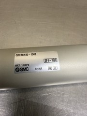 SMC CDG1BN32-150Z Cylinder 2F1-7QR New