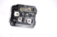 Qualtek 723W‑X2/04 Snap‑In Fuse Holder Power Inlet – Lot of 10 – New NOS