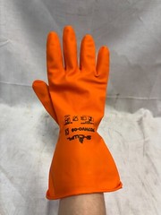 Chemical Resistant Nitrile Rubber 9mil Cleaning Gloves – Showa 707HVO – LARGE
