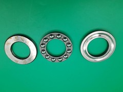 SKF 53207 AXIAL THRUST BALL BEARING 64.00×27.00×64.00 NEW OPEN BOX ,OLD STOCK