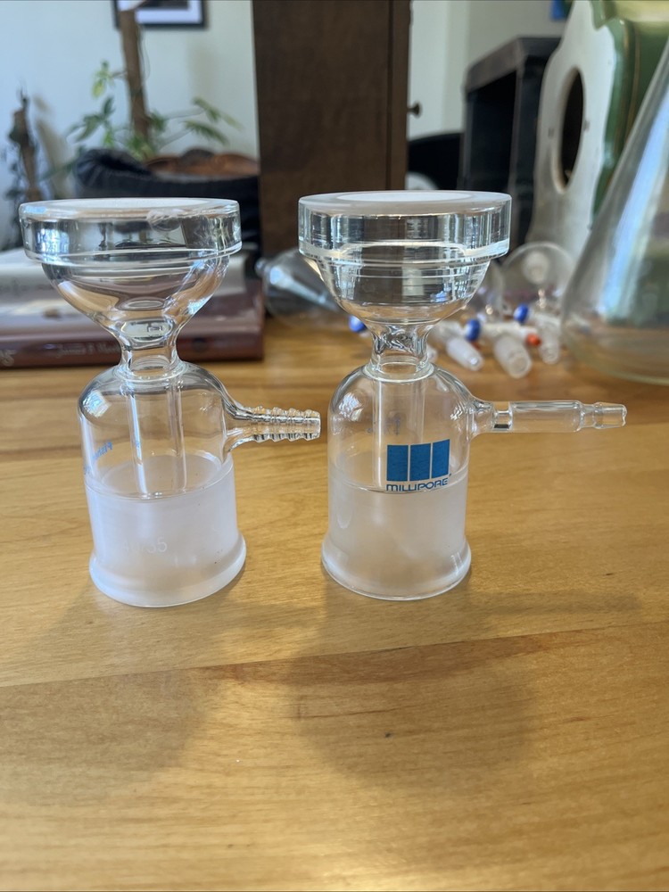 Millipore 47mm Glass Frit Base with Tubulated Cap for Vacuum Filtration 40/35 X2