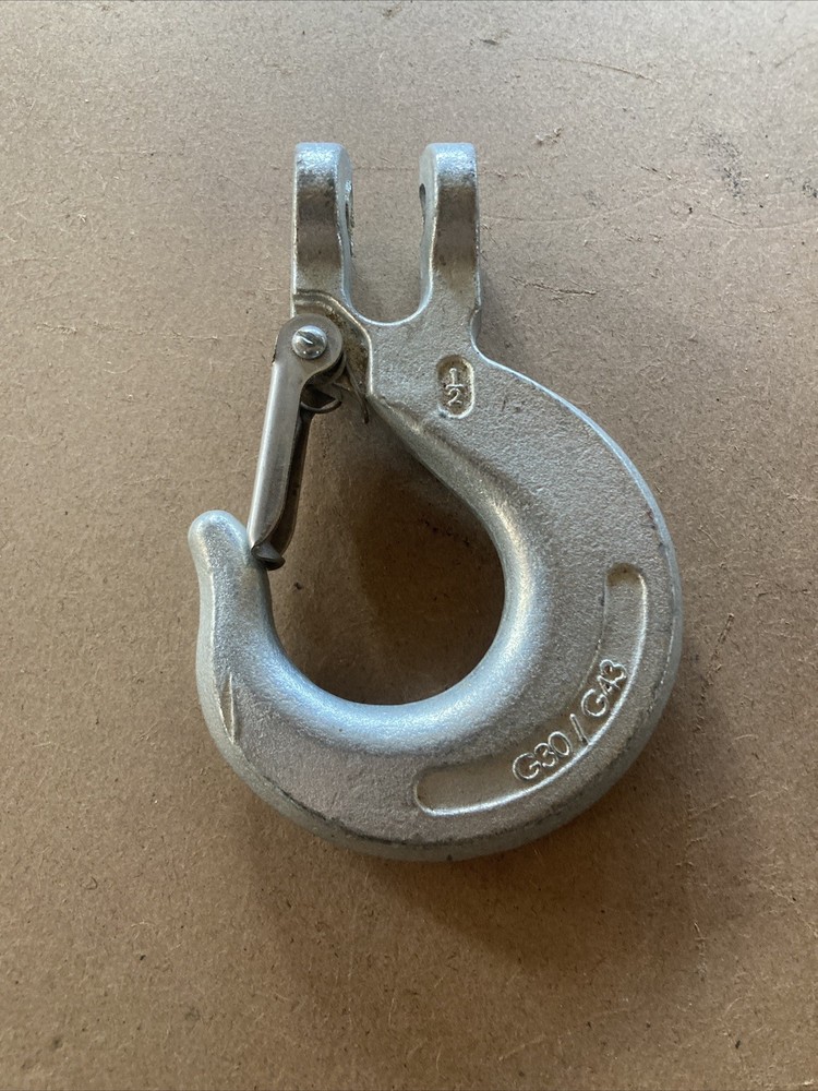 CM Clevlok Sling Hook with Latch 1/2″ Columbus McKinnon G30/G43