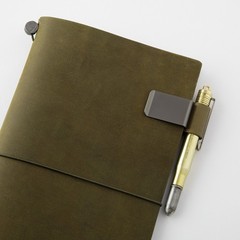 Traveler’s Company TRAVELER’S notebook Pen Holder M Olive Leather Clip