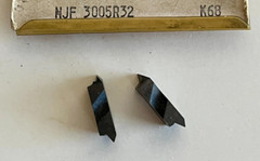 KENNAMETAL THREAD NJF3005R32 SERIES RELIABLE KC68 GRADE (5) NEW INSERTS SHOWN.