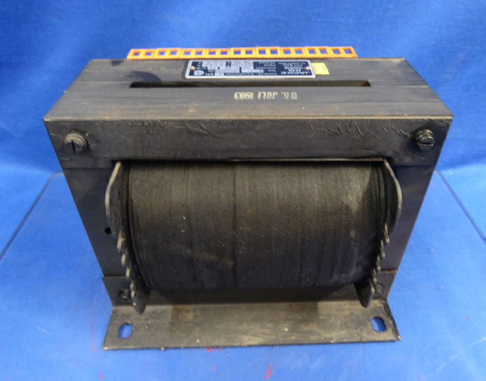 Jacket 1PH Transformer ECT Pri. 208-500 V Sec. 220/120 28-56 V, 28 Kg