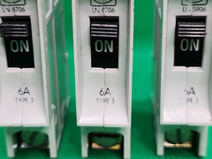 3x – MK TYPE 3 6A (2) & MK TYPE 2 6A (1) 1 POLE 240V CIRCUIT BREAKERS [3RE4-1]