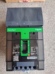 Square D BDA36025 – 25A 3 Pole Molded Case Circuit Breaker