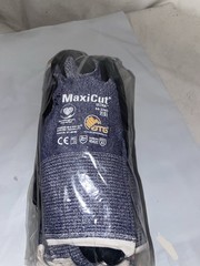 (12) Pair ATG Maxi-Cut Ultra 44-3745 Size 7 (small) Gloves