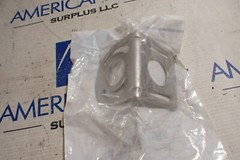 New Allen Bradley 60-2421 42GRU Universal Mounting Assembly