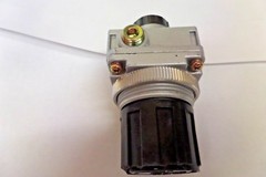 Koganei Pneumatic Regulator PR200 0.005-0.25MPa 1/4″ NPT Used