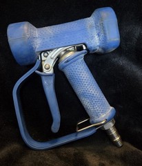Commercial Grade Heavy-Duty 1/2″ Spray Down Gun With Trigger Lock Blue Rubber SS