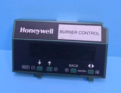 HONEYWELL RM7895-A-1014 S7800A1001 R7849A1023 BURNER CONTROL MODULE