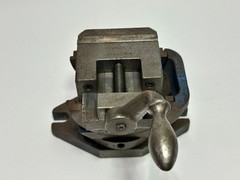 VR WESSON USA Compound Universal Milling Grinding Angle Vise, 3″ Jaws, 3 Axis