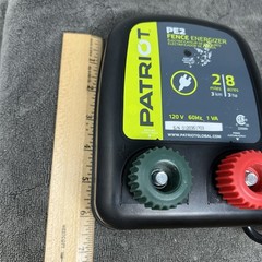 Patriot PE2 Electric Fence Energizer Pre-owned