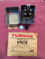 Furnas Electric Pressure Switch 69GC8 20-40 Pounds 2 Pole 120-240 V AC Open Bx