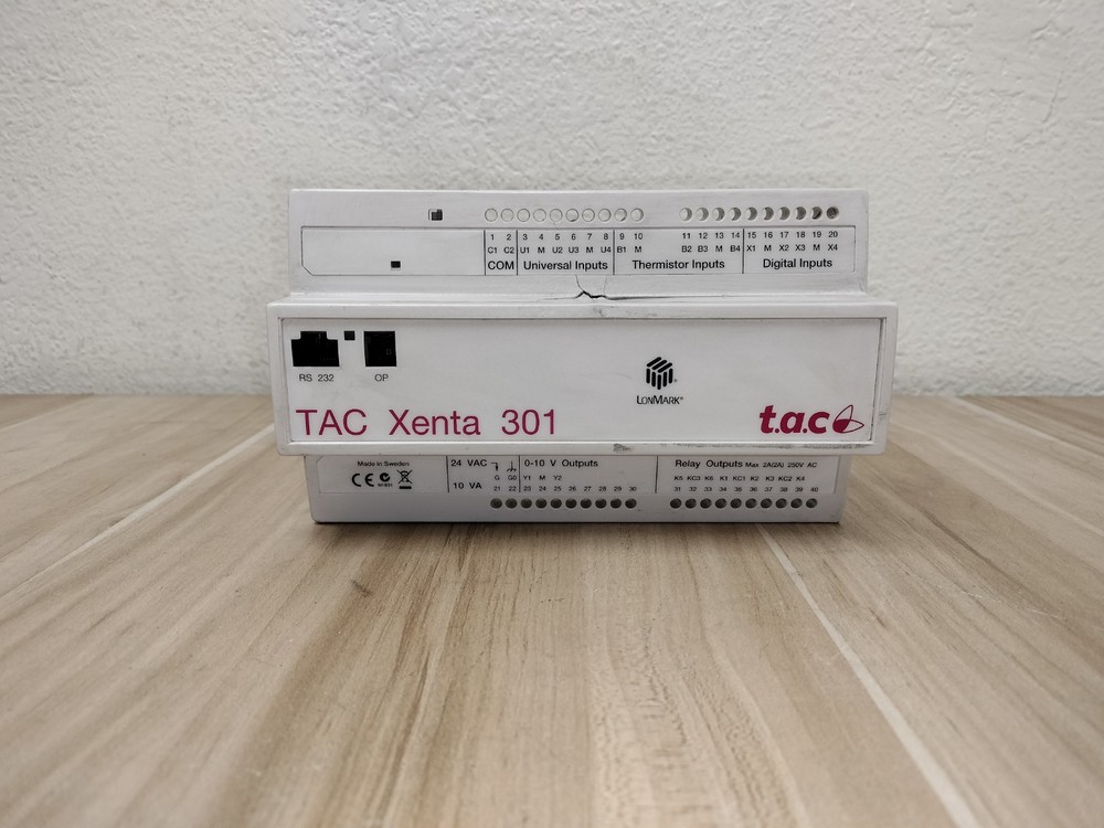 TAC Xenta 301/N/P, 0-073-0009-2, HW 2.2 POGRAMMABLE Controller