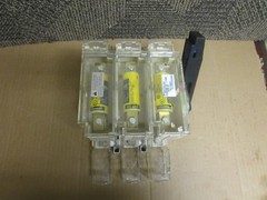 FERRAZ SHAWMUT FUSERBLOC DISCONNECT FBJ200SO 200A AMP 3 POLE w/ FUSES