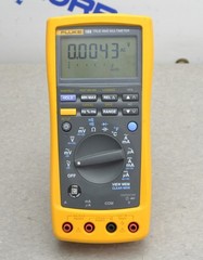 Fluke 189 True RMS Multimeter IP42 CAT IV 600V