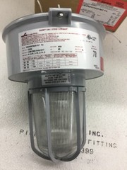 Cooper Crouse-Hinds VMVMP070GP 70W Stanchion Mount Metal Halide Light Fixture