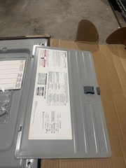 Siemens SN Series 100 Amp 20-Space 40-Circuit Indoor Main Breaker Load Center