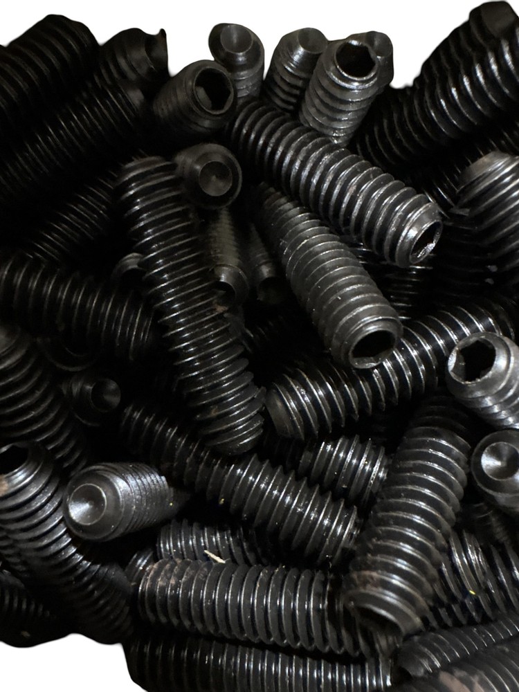Holo-Krome 1/4″-20 x 1″ – Socket Set Screws Black Heat Alloy Steel – 100 Pack